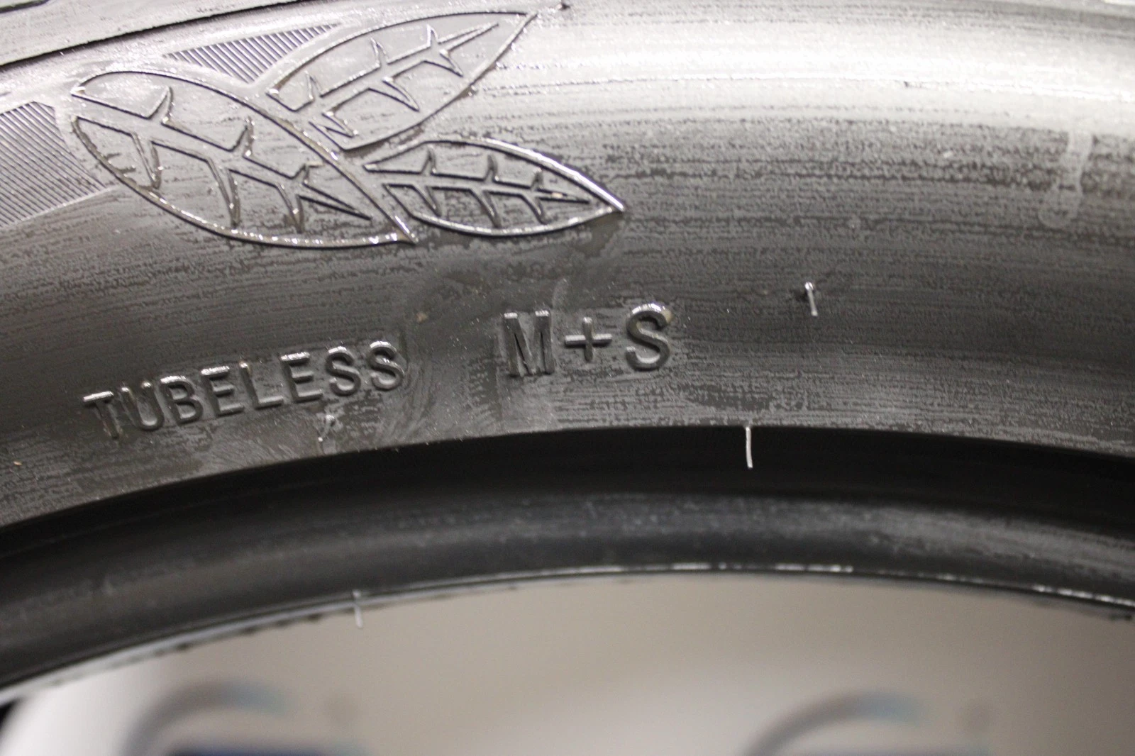 X2 325 35 22 325/35ZR22 114Y XL MILEKING MK937 NEW TYRES *GREAT C/B RATED* PAIR - Image 4